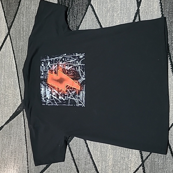 AC/DC Black Concert Band Tee-Shirt - Picture 2 of 9